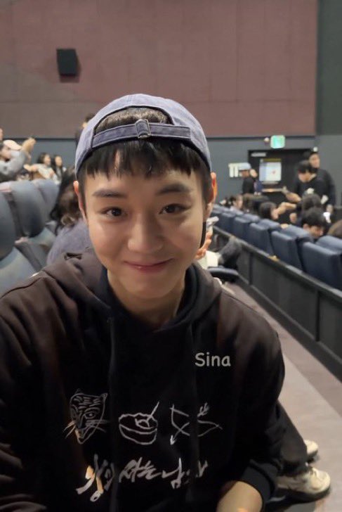 땅이… tweet media