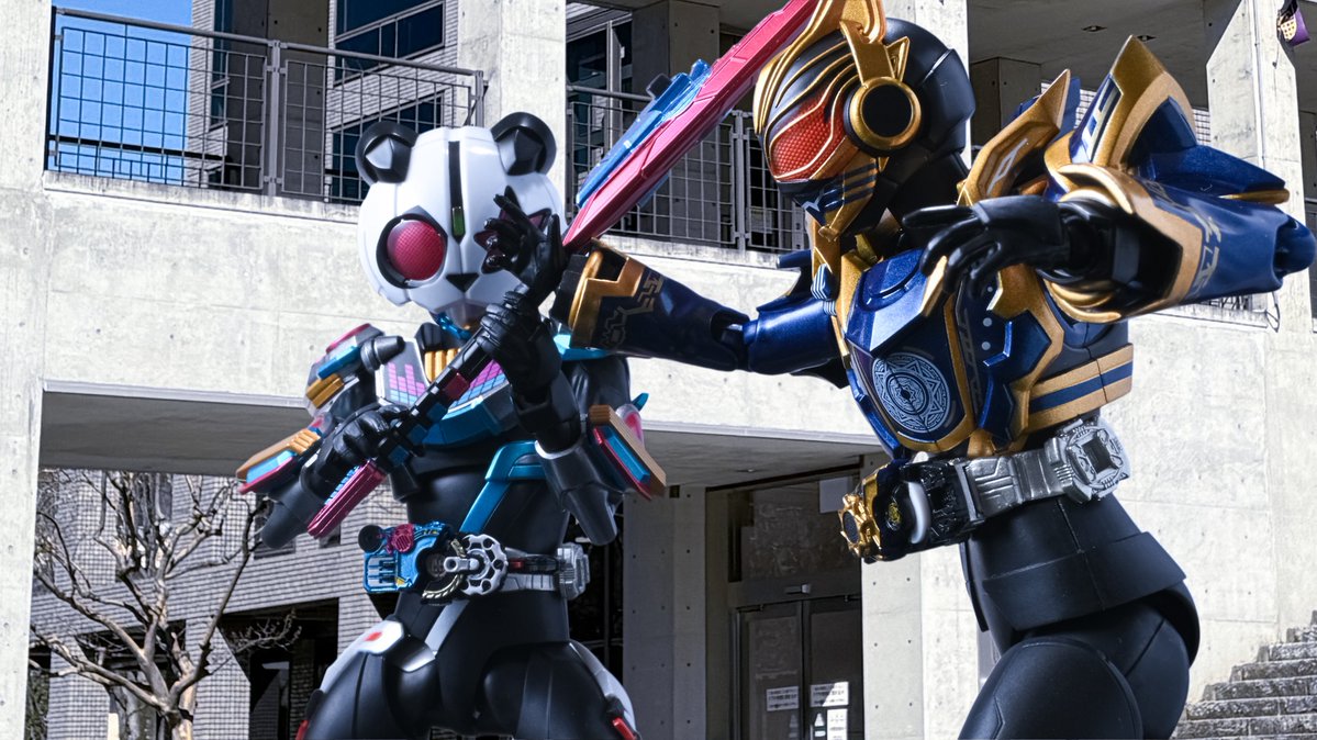 エバルト tweet media