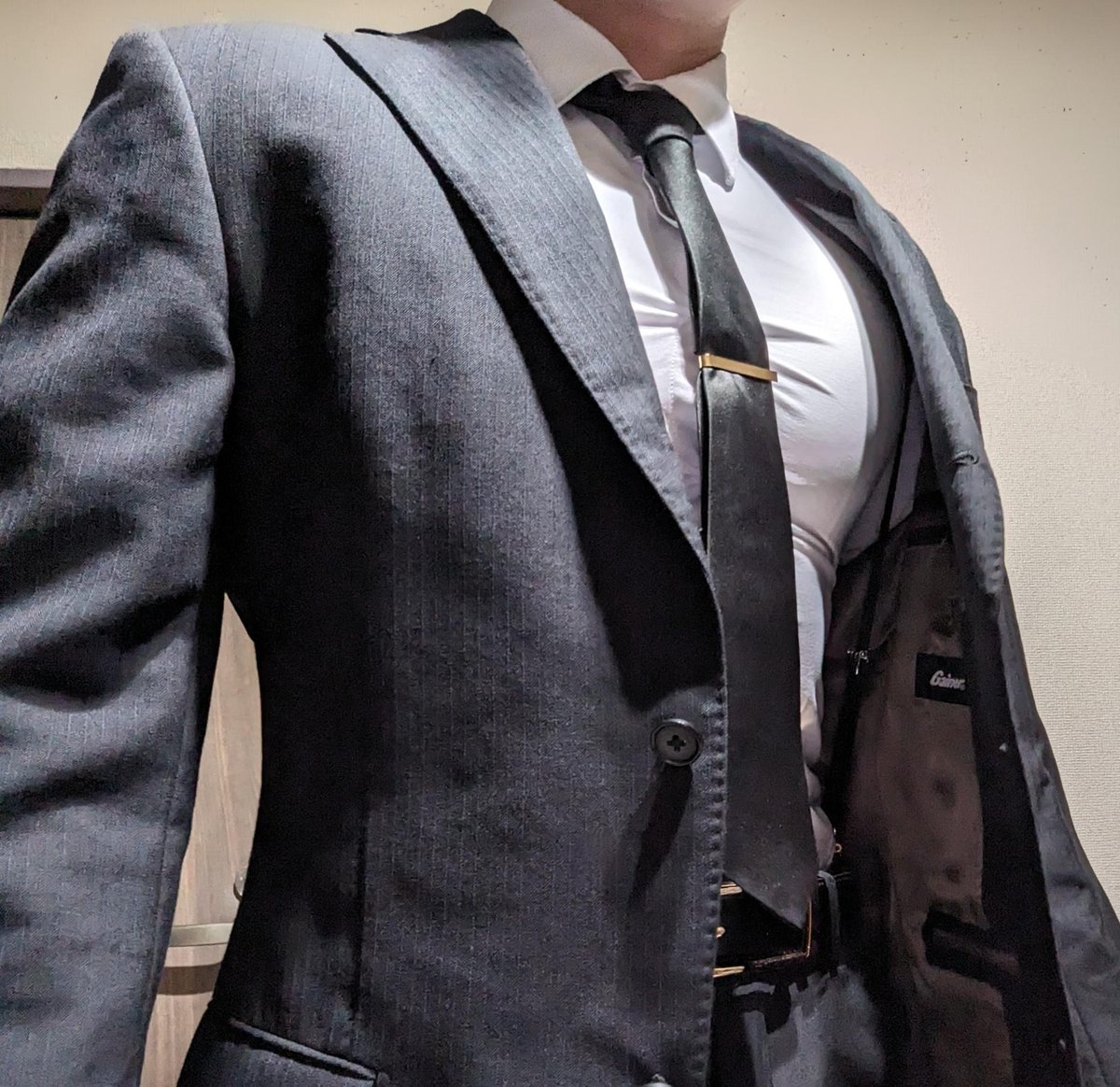 サーバル様/筋肉資料集販売中💪 tweet media