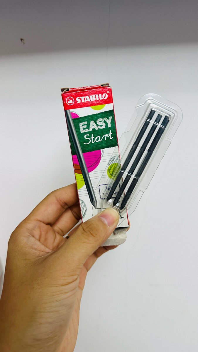 Qúĕĕńĕ Ĩĺőķá tweet media