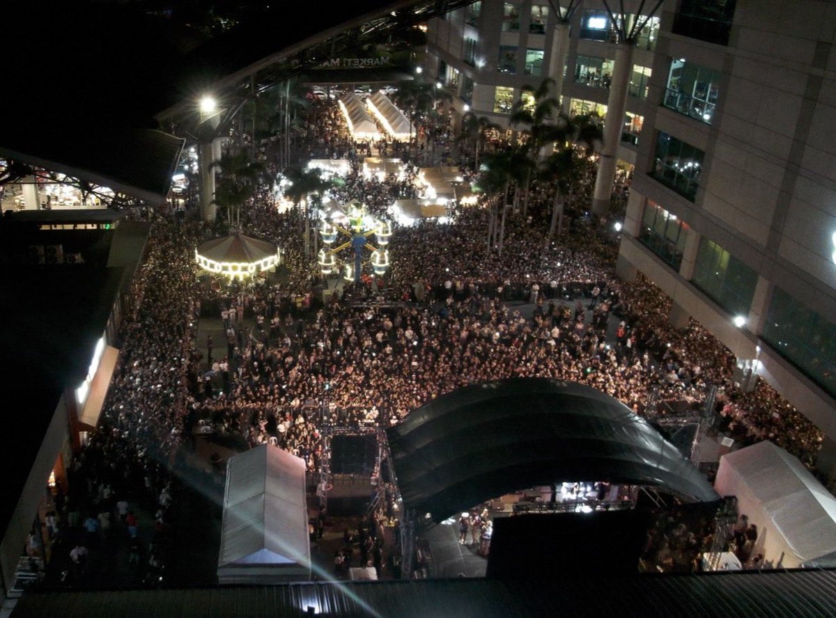 ANOTHER RECORD-BREAKING CROWD MALLS FOR THE BINI GIRLS! GRABE, MAHAL NA MAHAL KAYO NG MASA, BINI GIRLS!

BINIDetected At MarketMarket
#BINI_SignalDetected #BINI