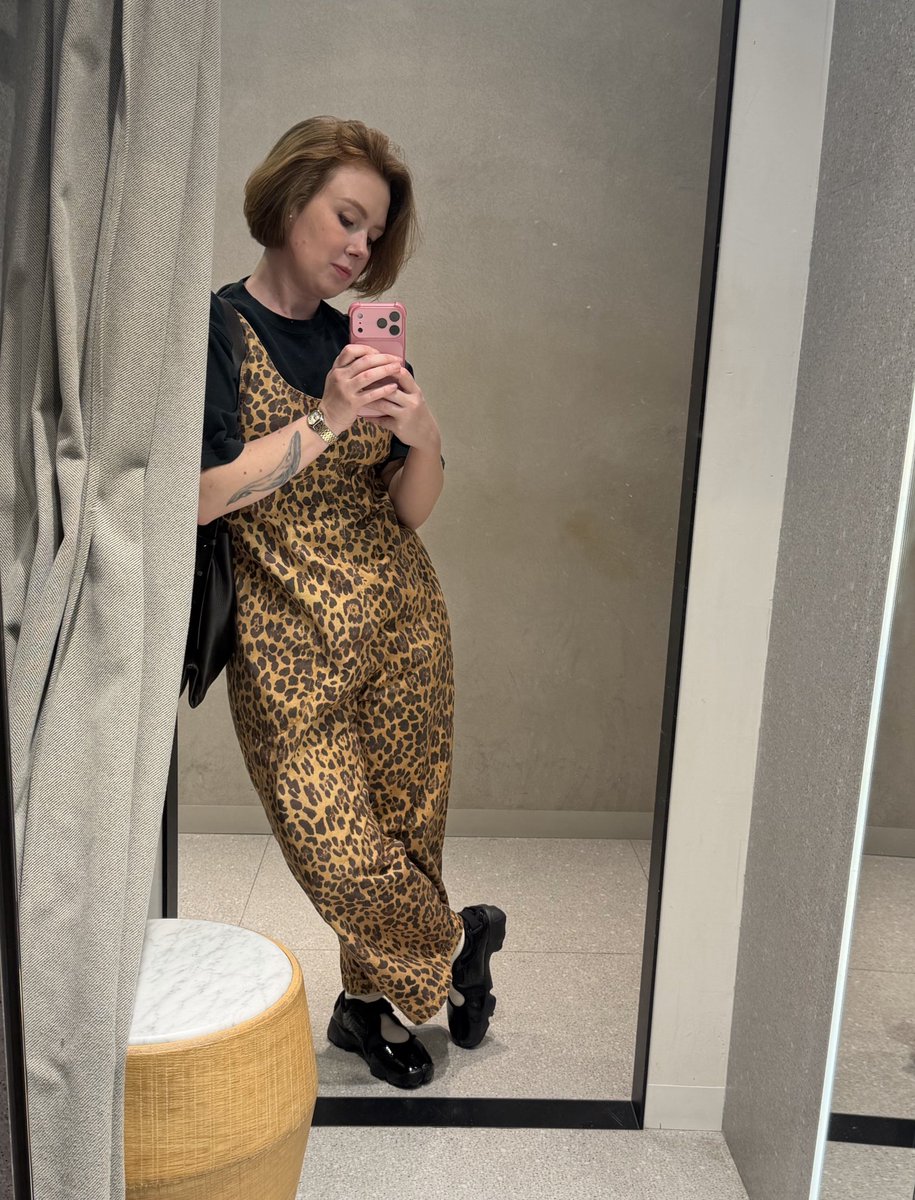 Вікашьян tweet media