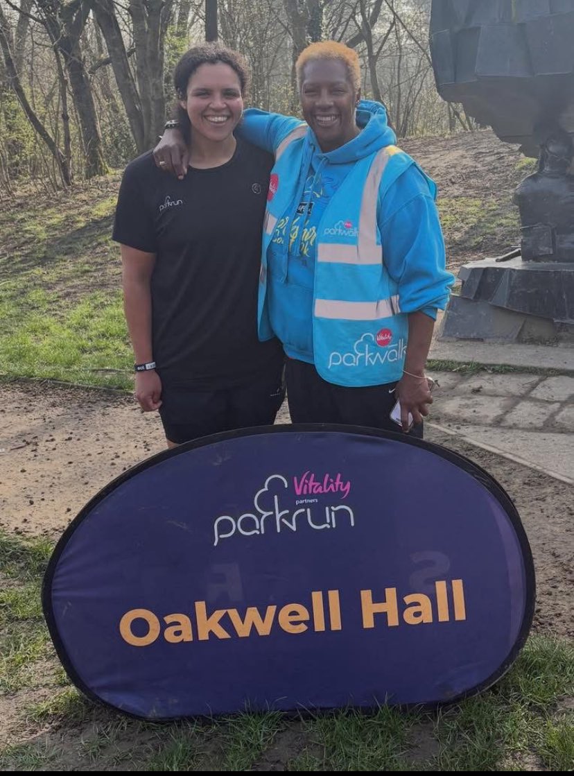 Oakwell Hall parkrun tweet media