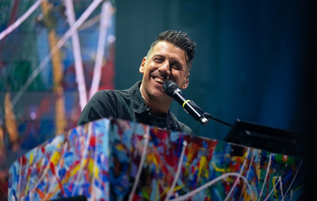 iza 💐🍉 semi-hiatus job search hell tweet media