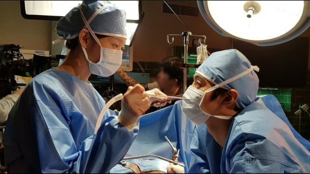 돌담가족 tweet media