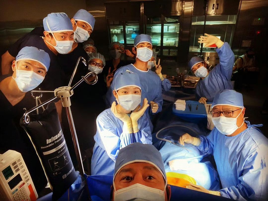 돌담가족 tweet media