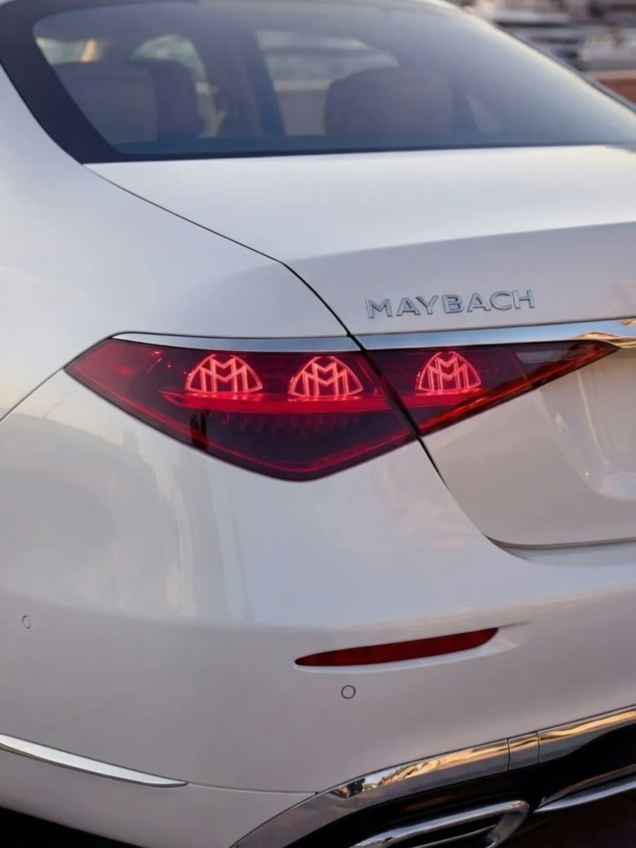 COMPETITION tweet media