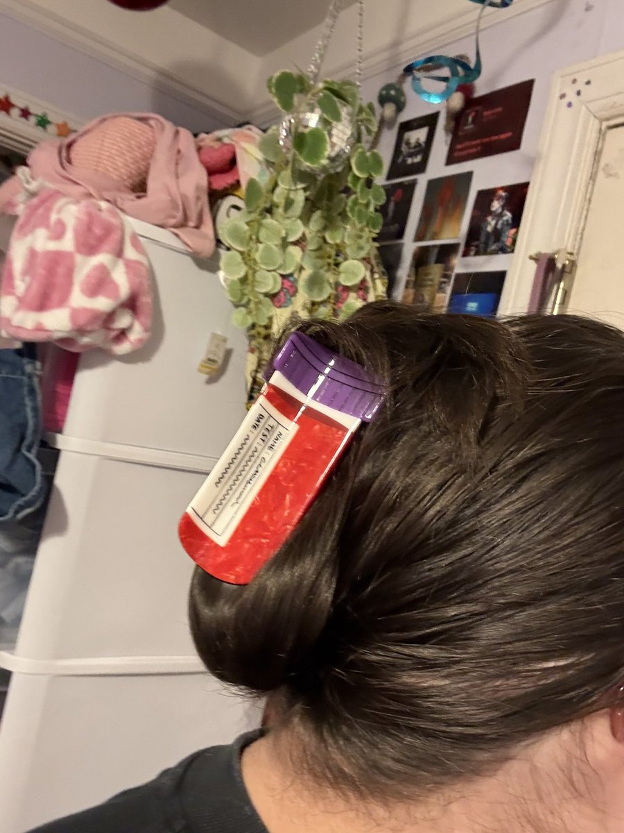 Laura ₊˚⊹☆ tweet media