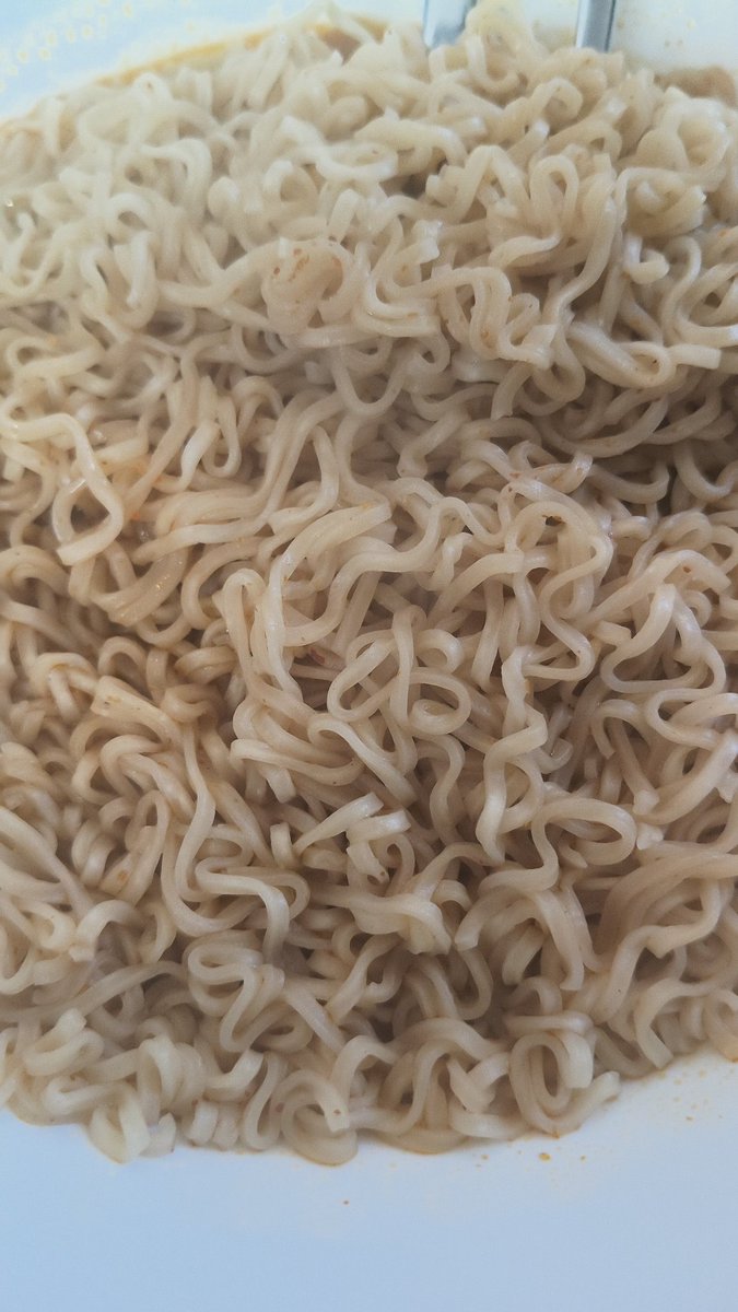 reader of yuri tweet media