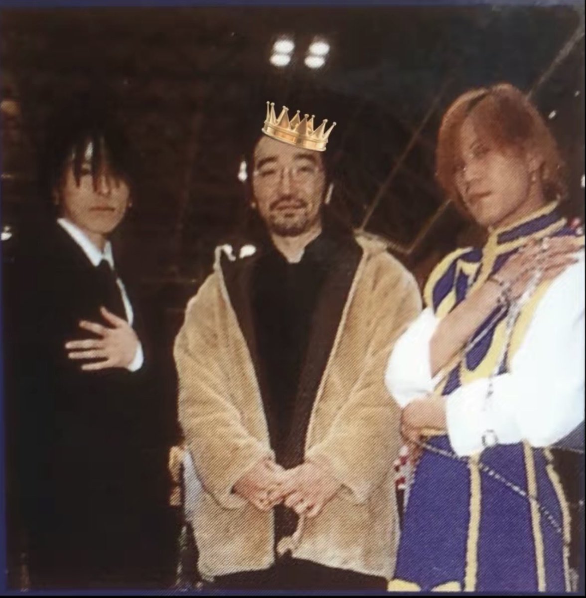 rena ♱ tweet media