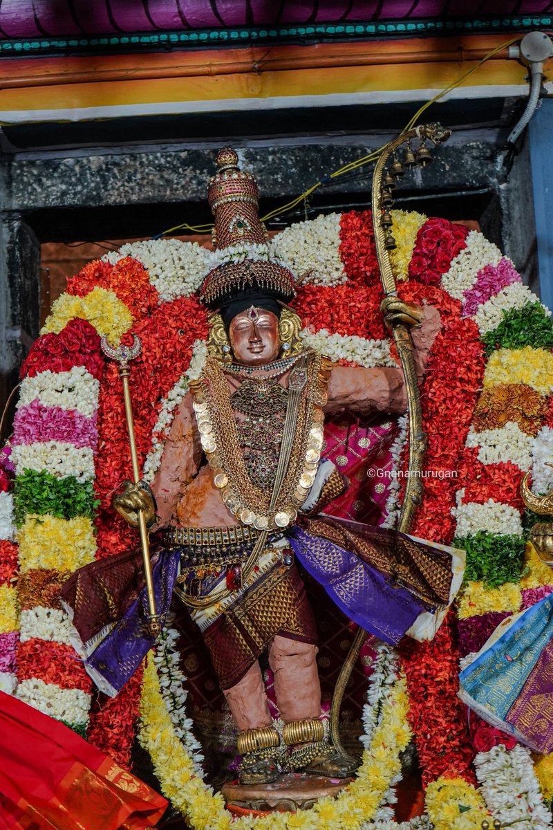 niṣāda rāja sauhṛda sūchita sauśīlya sāgara
Chandana kAppu🧡🙇‍♂️🙏
#ThiruVayindhai #SriRamanUtsavam #Day3