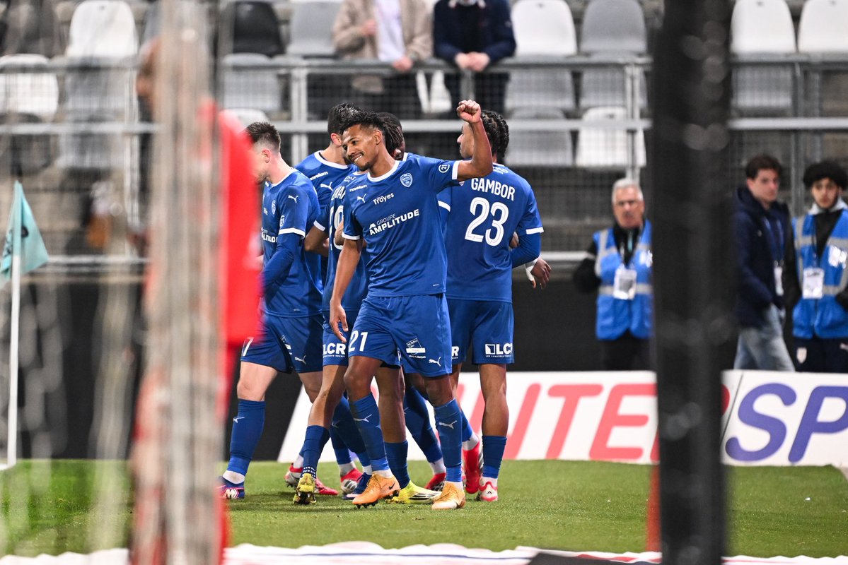 Actu Foot tweet media