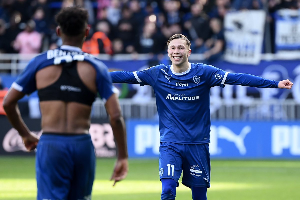 Actu Foot tweet media