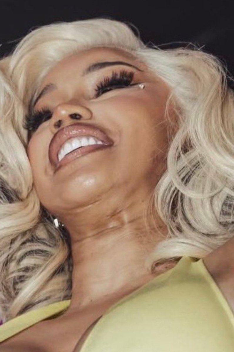 Khia Items tweet media