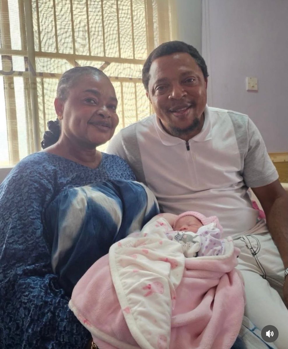 𝔼𝕤𝕞𝕒𝕣𝕥😎 tweet media