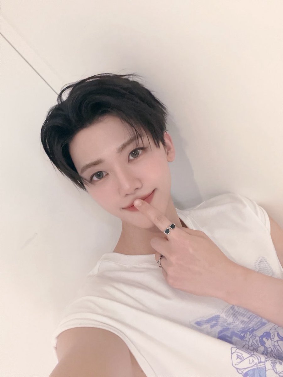 ᴋᴍ.✿ tweet media