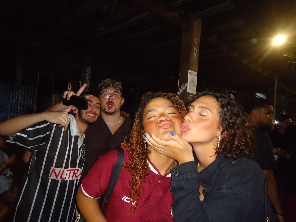 eduardaroriz tweet media