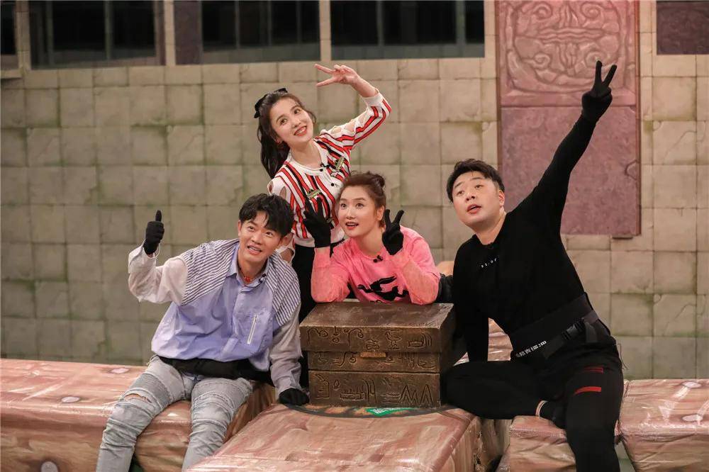 James George tweet media