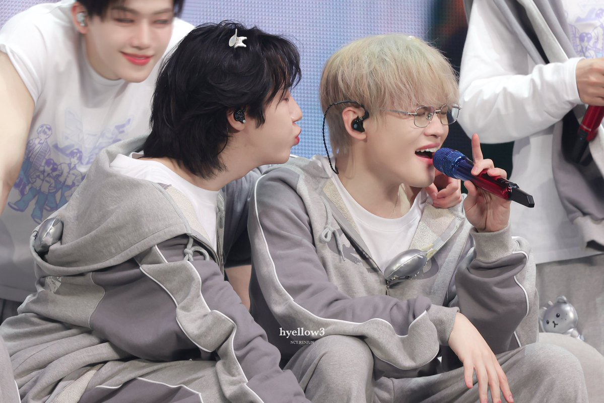 𝐡𝐲𝐞𝐥𝐥𝐨𝐰𝟑 tweet media