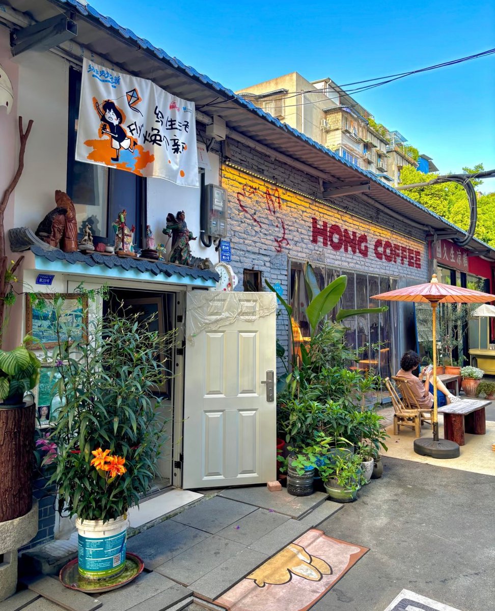 Lanayette tweet media