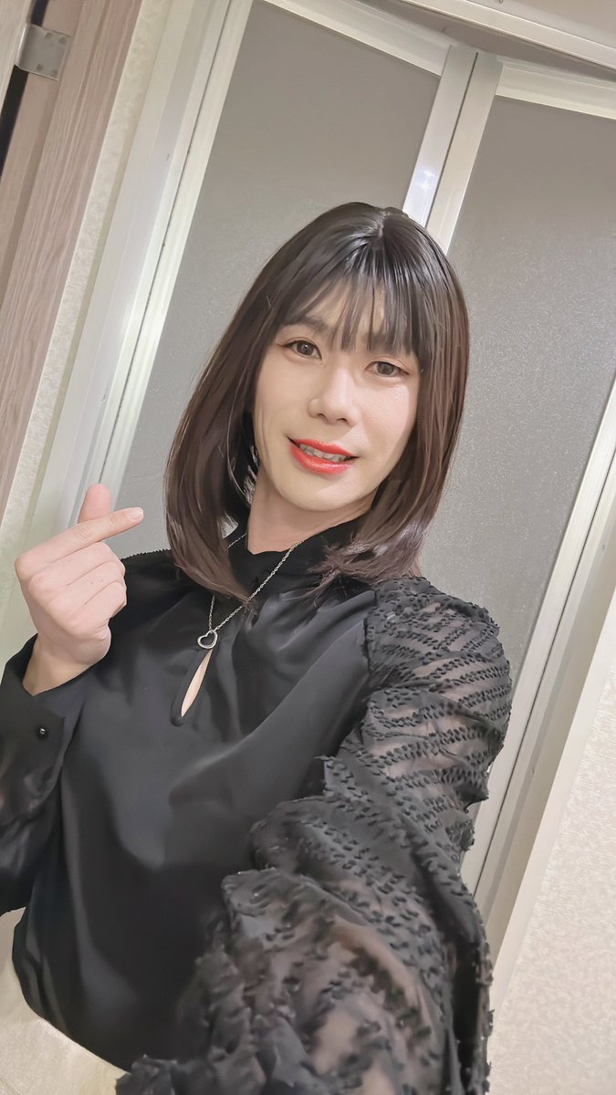 eReNA07077's tweet photo. ちょー久しぶりにメイクした〜
疲れすぎて二重にならなかった

#男の娘 #女装 https://t.co/oUJFj29jRJ
