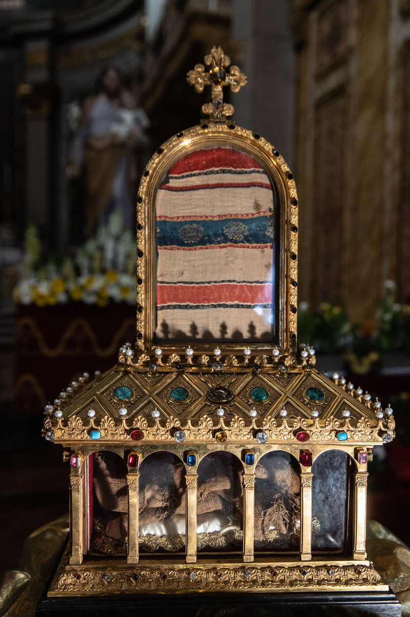 Traditional Catholic ☩ tweet media