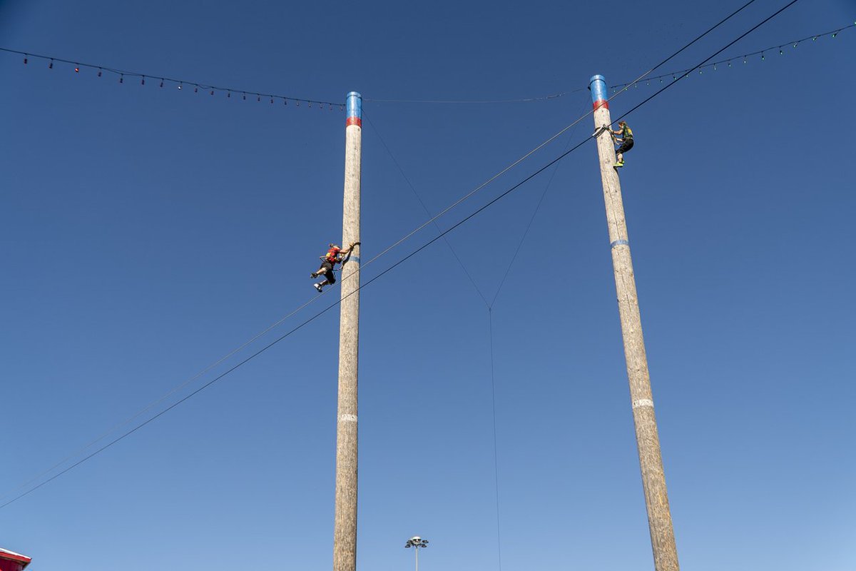 Paula Deen's Lumberjack Feud Supper Show tweet media