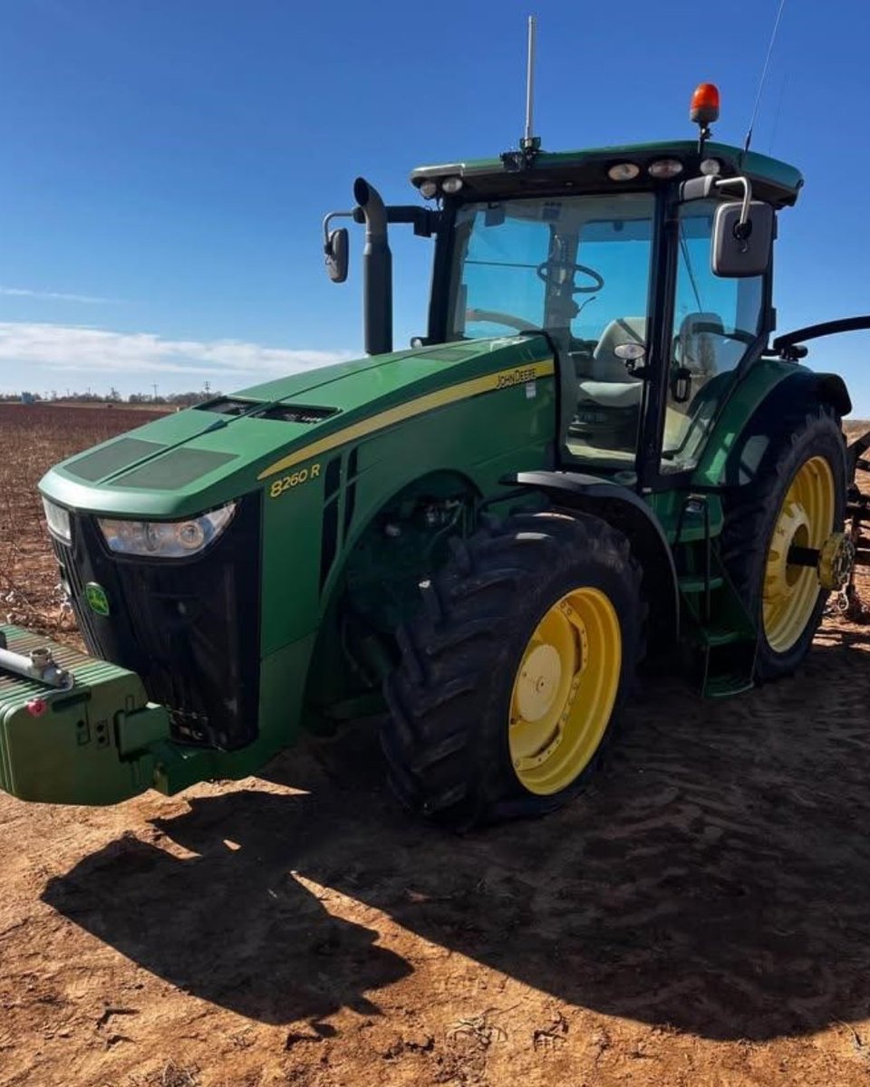 TractorHouse tweet media