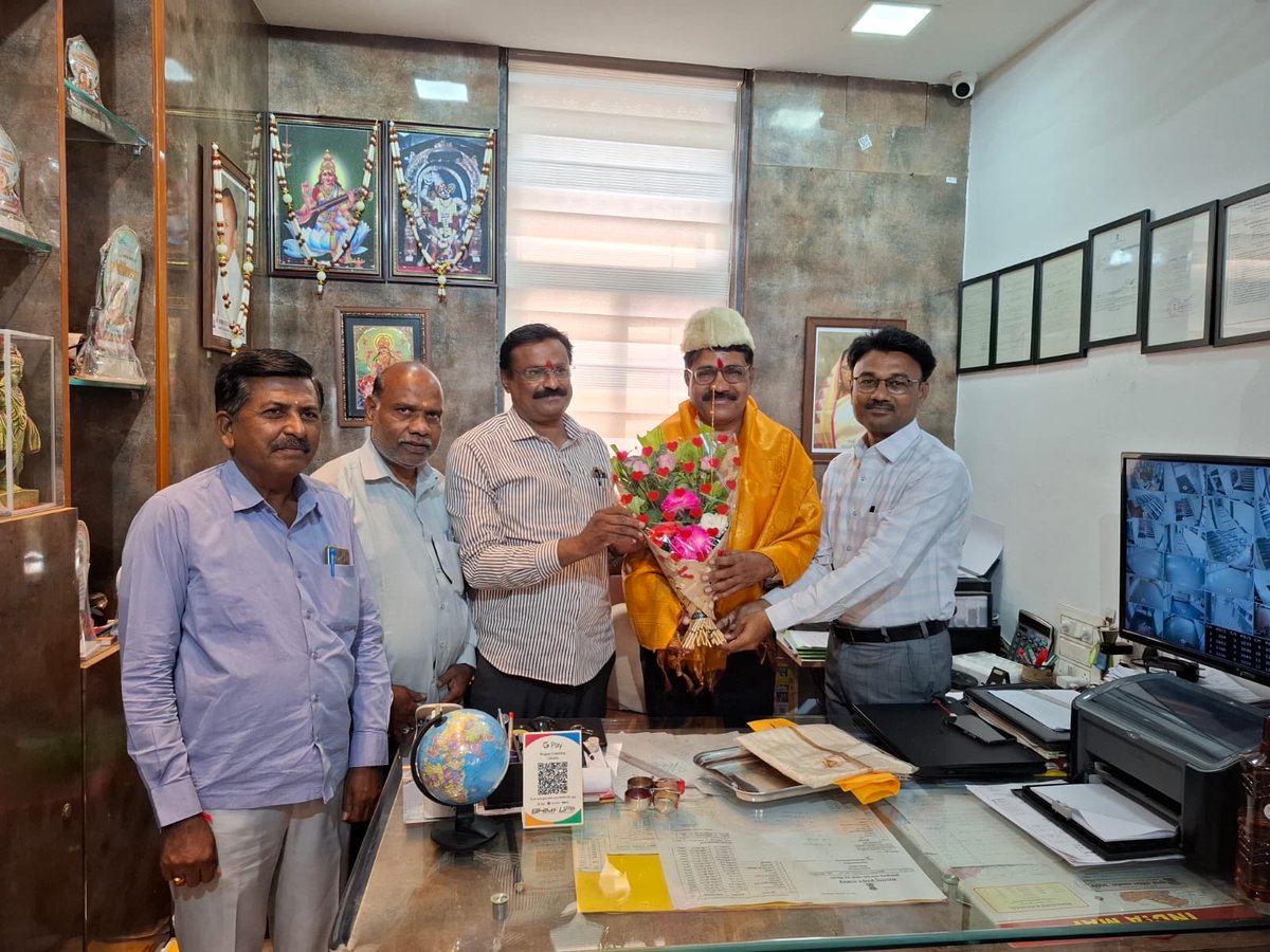 Dr Gajendra Mugale sir and all my friends warm welcomed me in Omerga