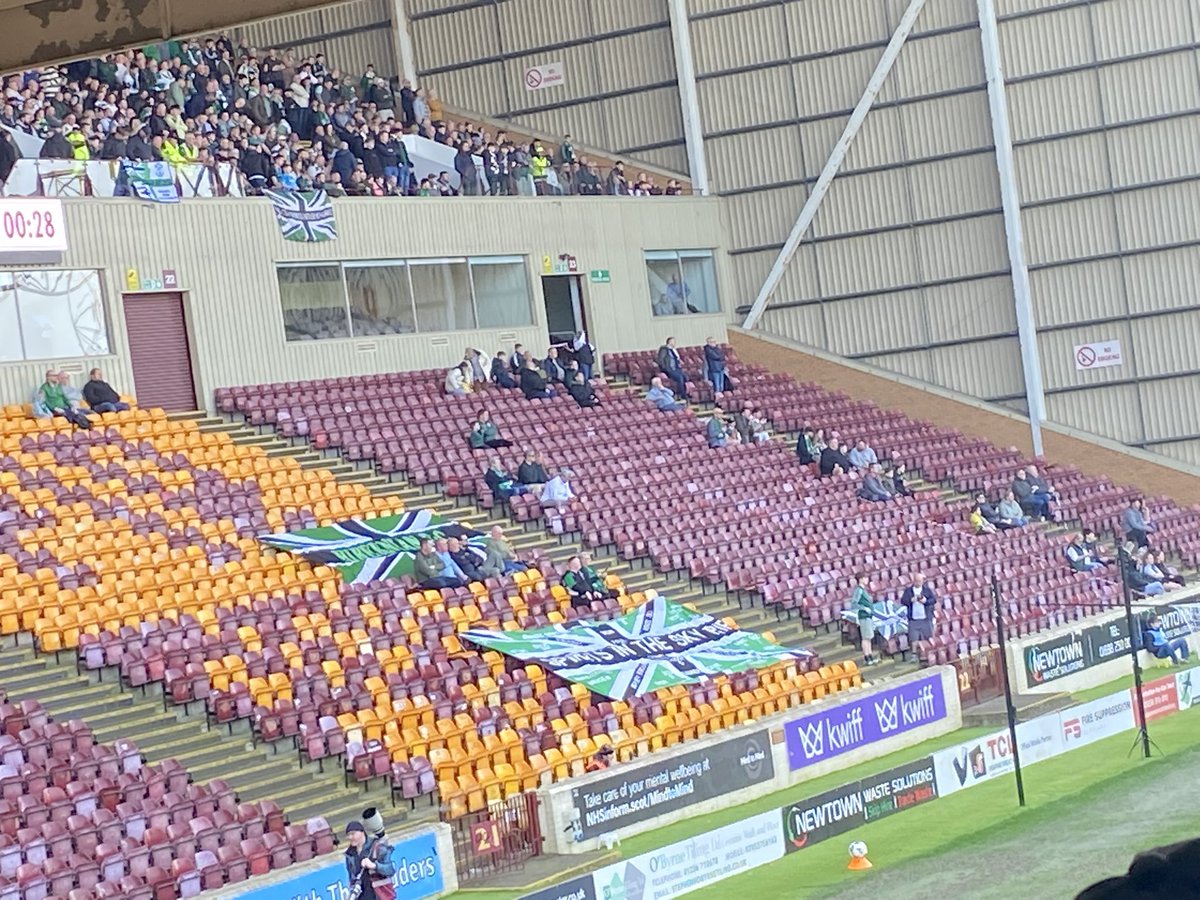 camer0n_mcd tweet media