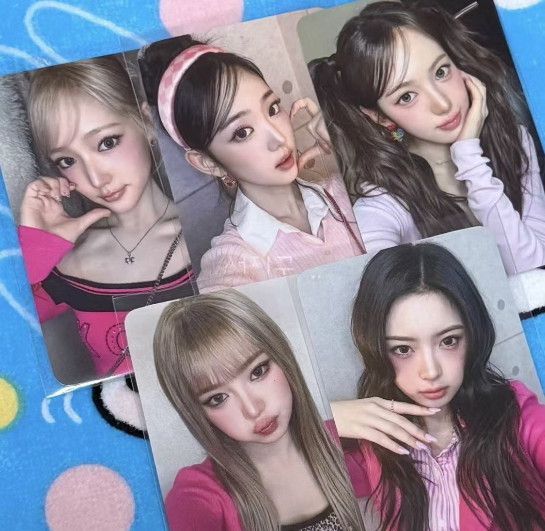 zeeneadeal's tweet photo. 『 °* ดีลจีน / ยังไม่ดีล *°』

x not my pic x 
Kiiikiii wm2.0 เมมละ 450฿

★  รวมส่งกลับ

 ไม่รับผ่อน | มัดจำ
#ตลาดนัดkiiikiii https://t.co/l0epIkeWDd