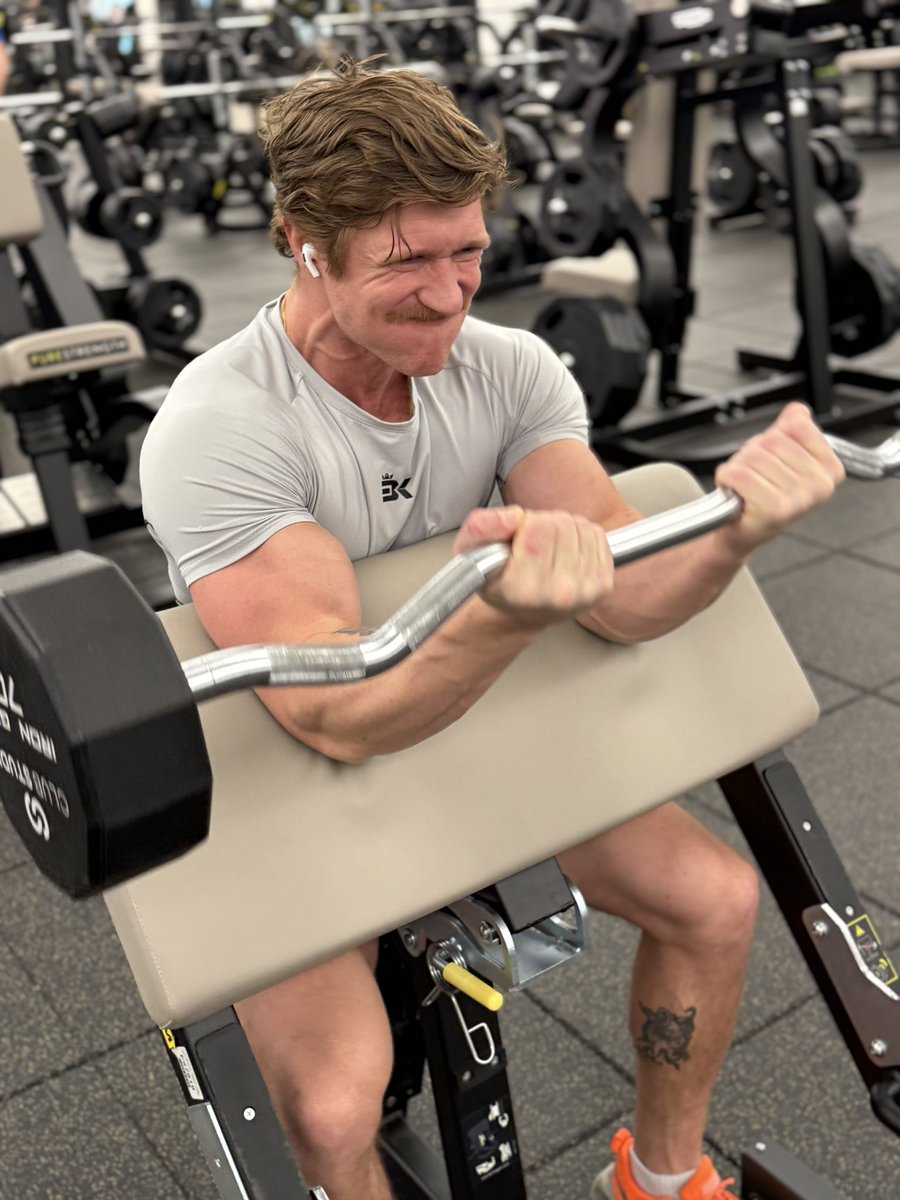 The Oliver Flynn tweet media