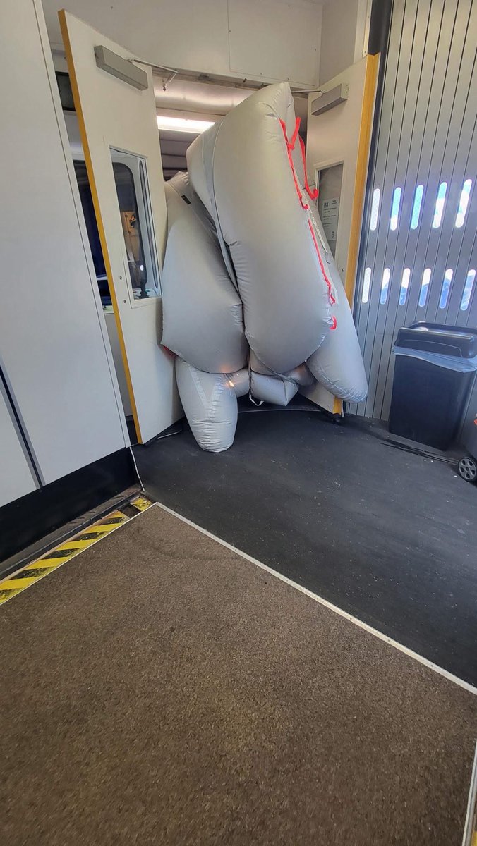 aircraftmaintenancengineer tweet media