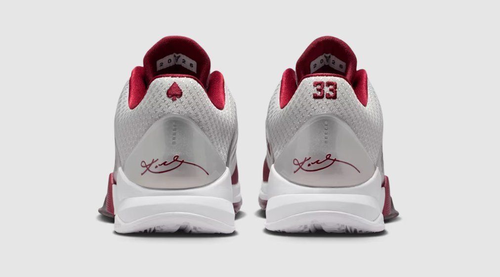 JustFreshKicks tweet media