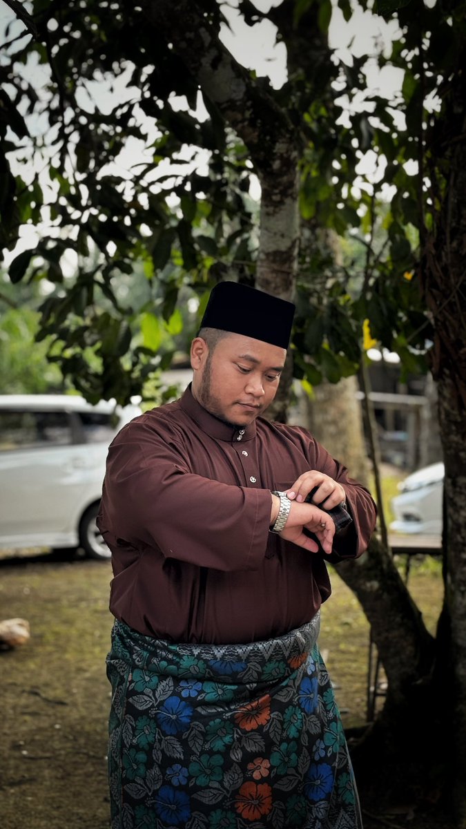 Rafi_Addin's tweet photo. Selamat Hari Raya, Maaf zahir dan batin https://t.co/12uwMMtUny