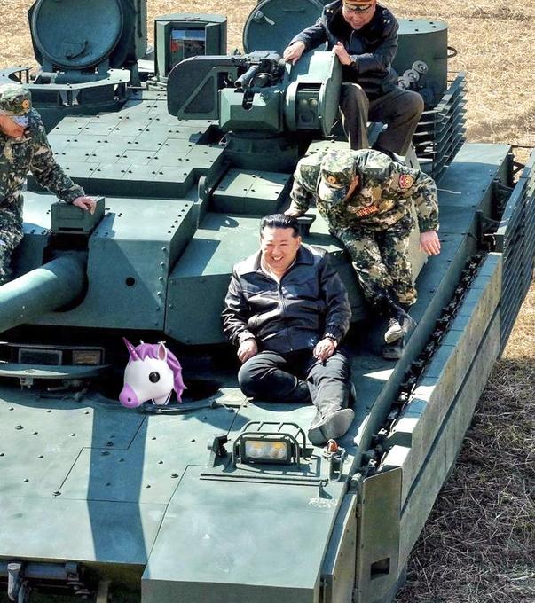 Andrex🦄 tweet media