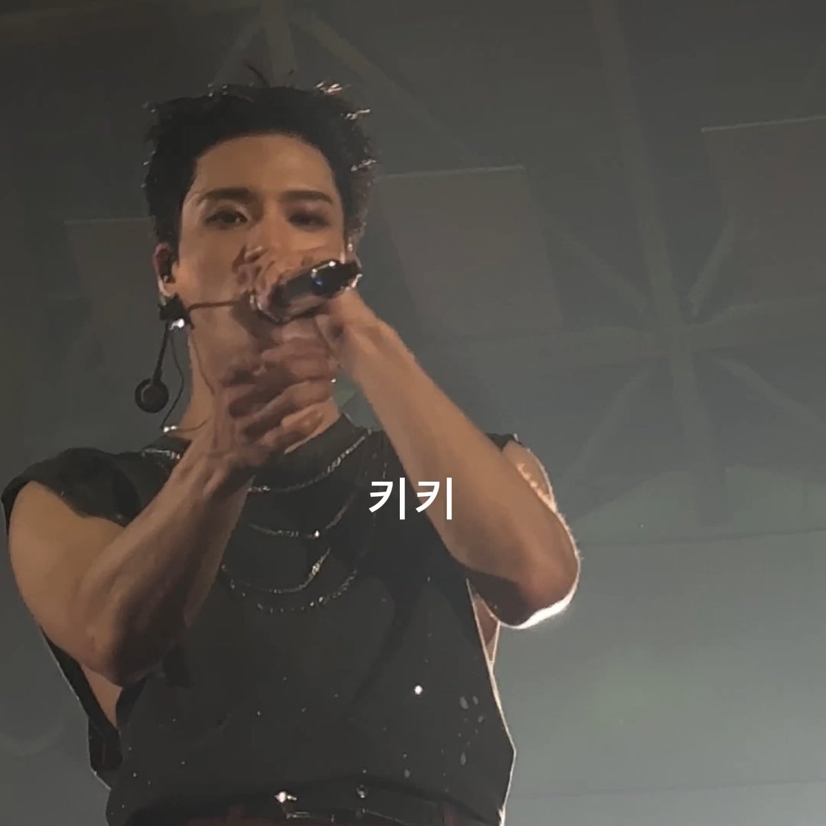 zayn dwn tweet media