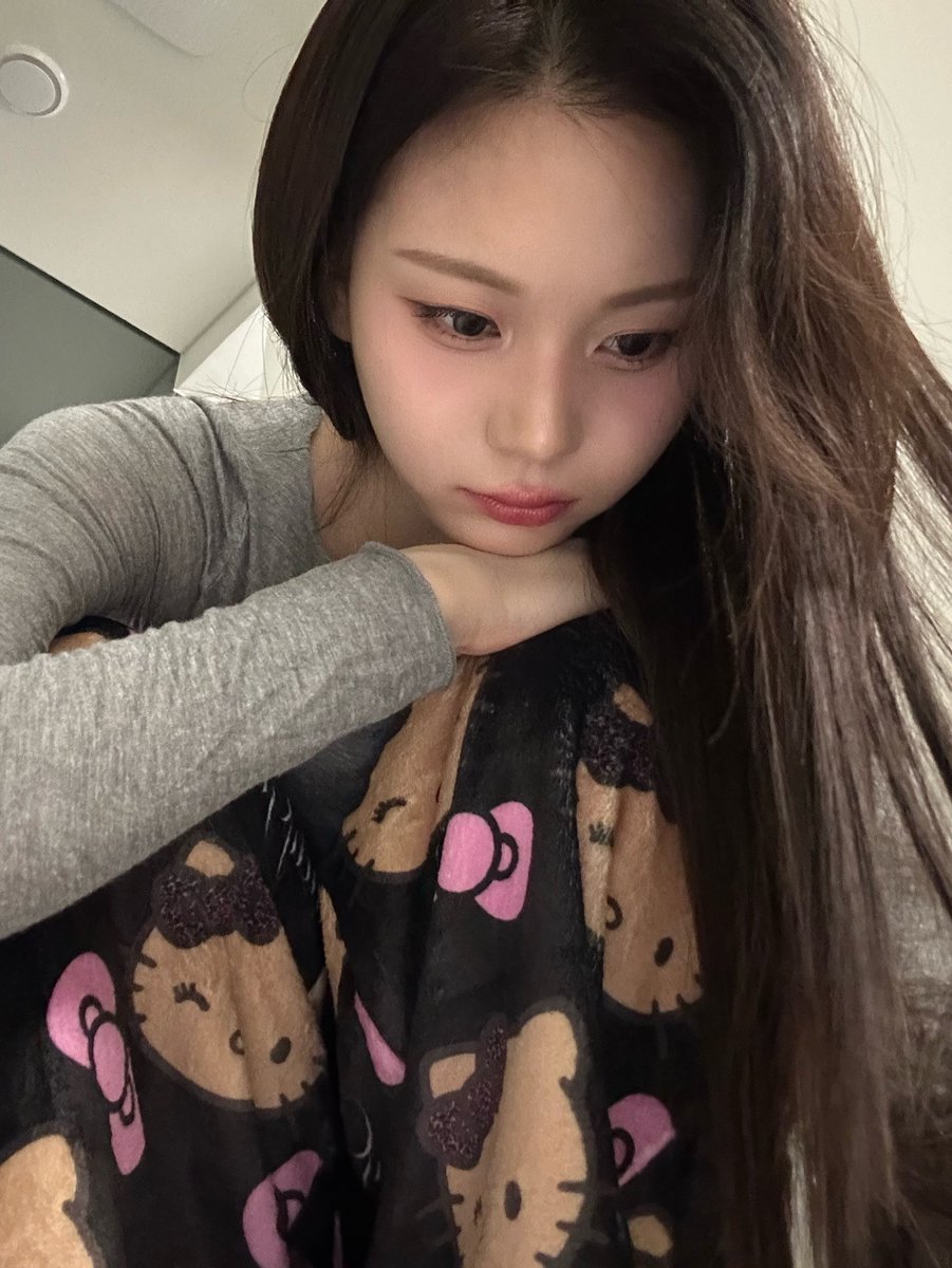 USE ' HEY / ✉️ ' - ENGLISH ONLY tweet media