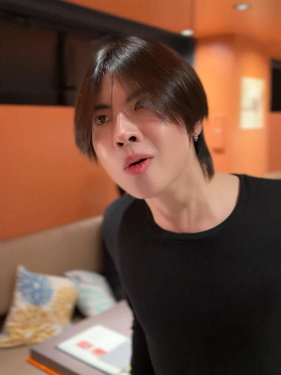 พี่เฟิร์สเป็นอารายค้าบบ      อยากให้เป็นอะไรล่ะ