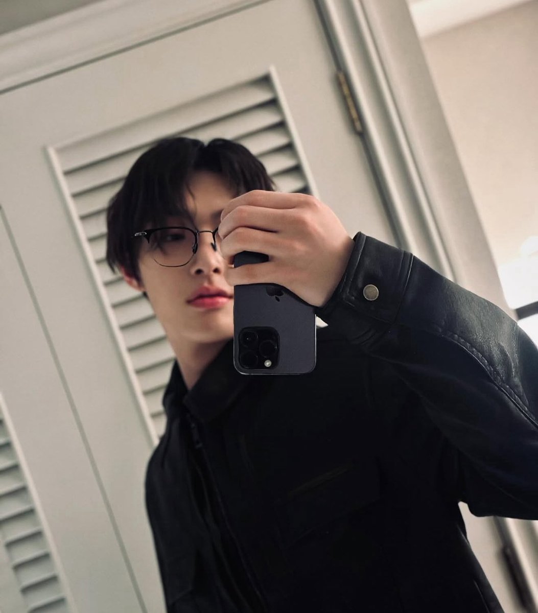 𝐌𝐚𝐧𝐨𝐧’𝐬 #𝟏 𝐒𝐡𝐨𝐨𝐭𝐞𝐫 ∞ ||BANGTEEZ|| tweet media