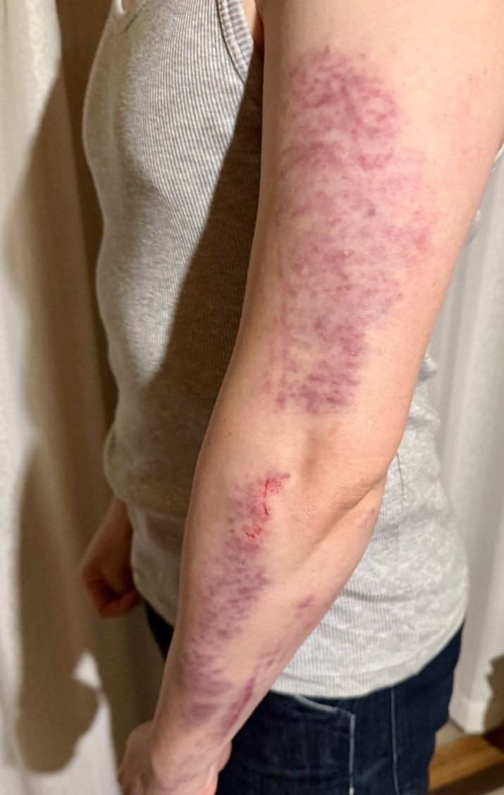 ユーレイ tweet media