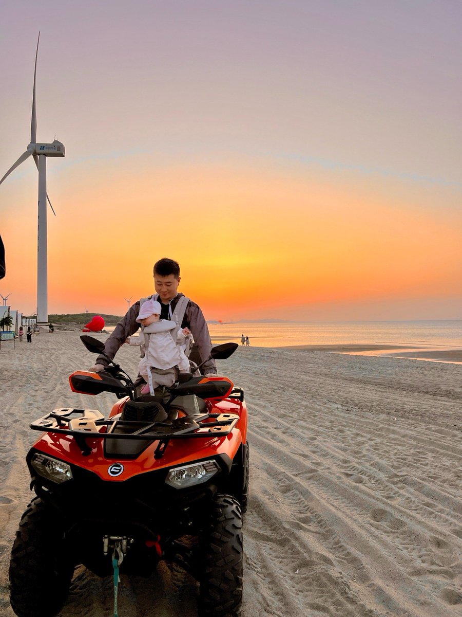 College W.S. tweet media