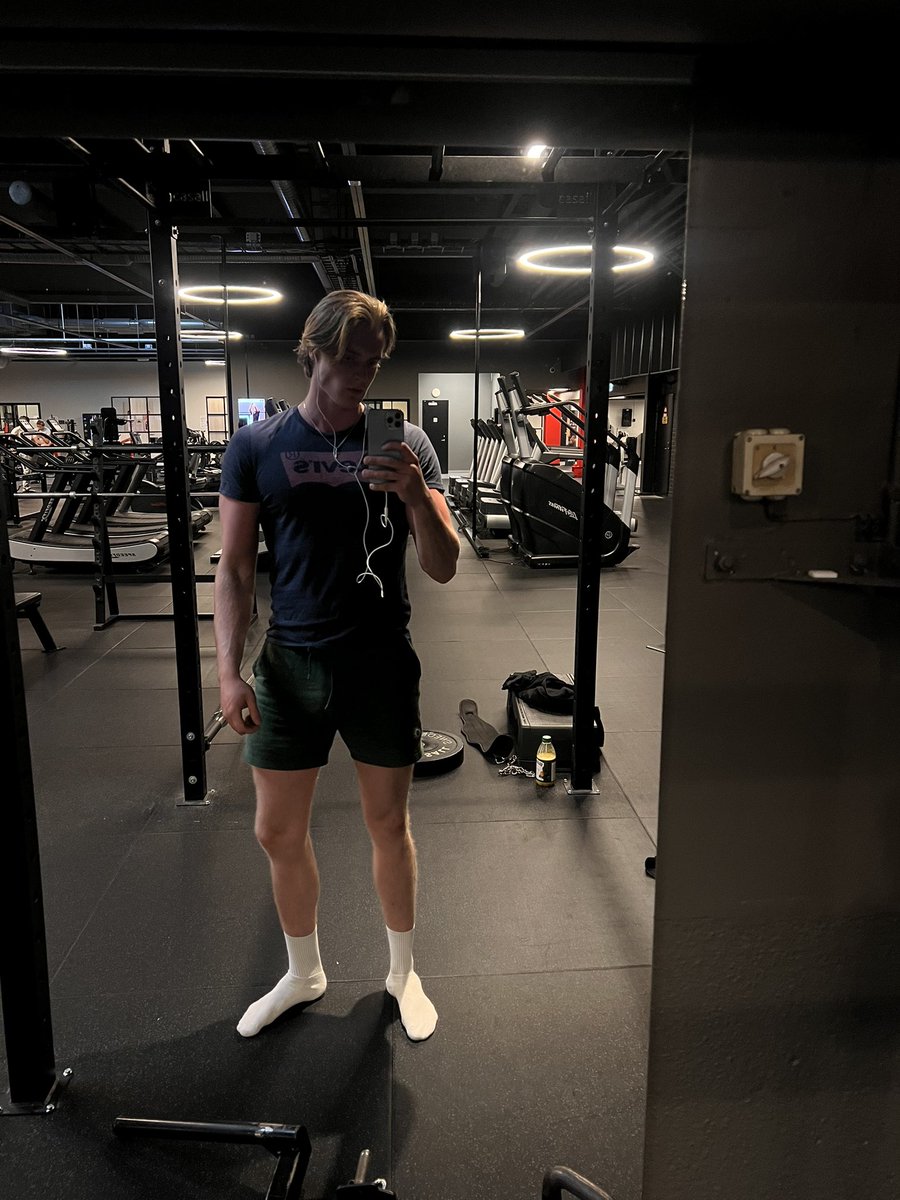 Holisticeric tweet media