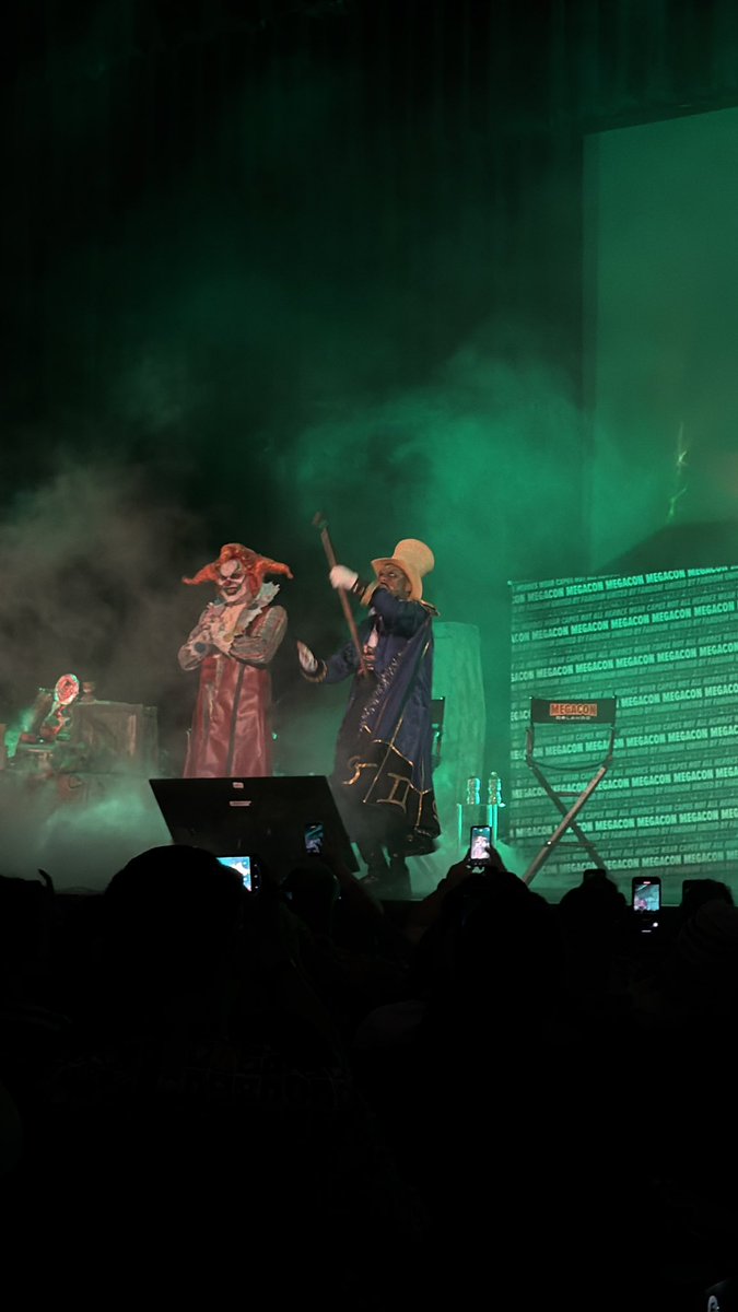 👻 brooke 👻 tweet media