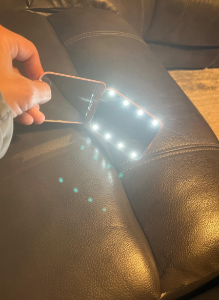ItalyEstes's tweet photo. ✨ Glow anytime, anywhere!
LED compact mirror with 1X/3X zoom 💄💡
Now ONLY $8.99 👇
👉 https://t.co/TSlQC6ROlh

#BeautyEssentials #MakeupMirror #LEDMirror #TravelEssentials #BeautyTools #GlowUp #MakeupLovers #AmazonFinds #TechBeauty #GadgetLover #SelfCare #DailyBeauty https://t.co/DjKIA5ObxP