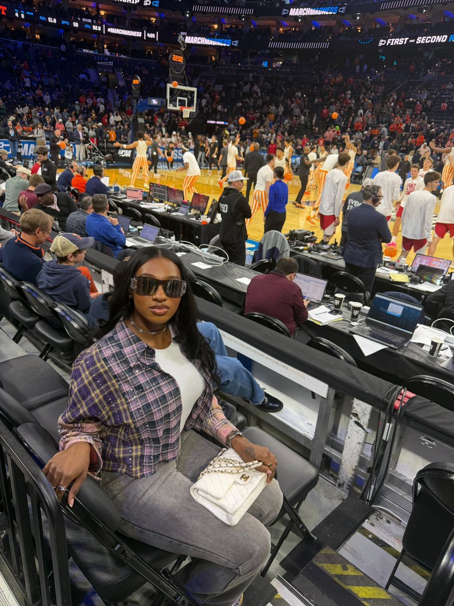 ✨✨✨ tweet media