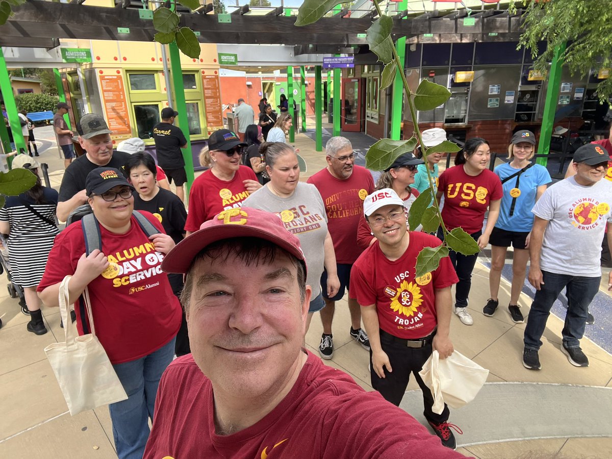 USC Twittter tweet media