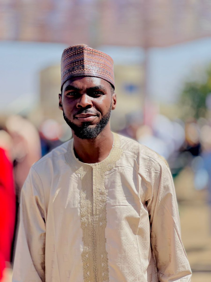 DawoodDaheer's tweet photo. Eid Mubarak https://t.co/syCcSi4GUF