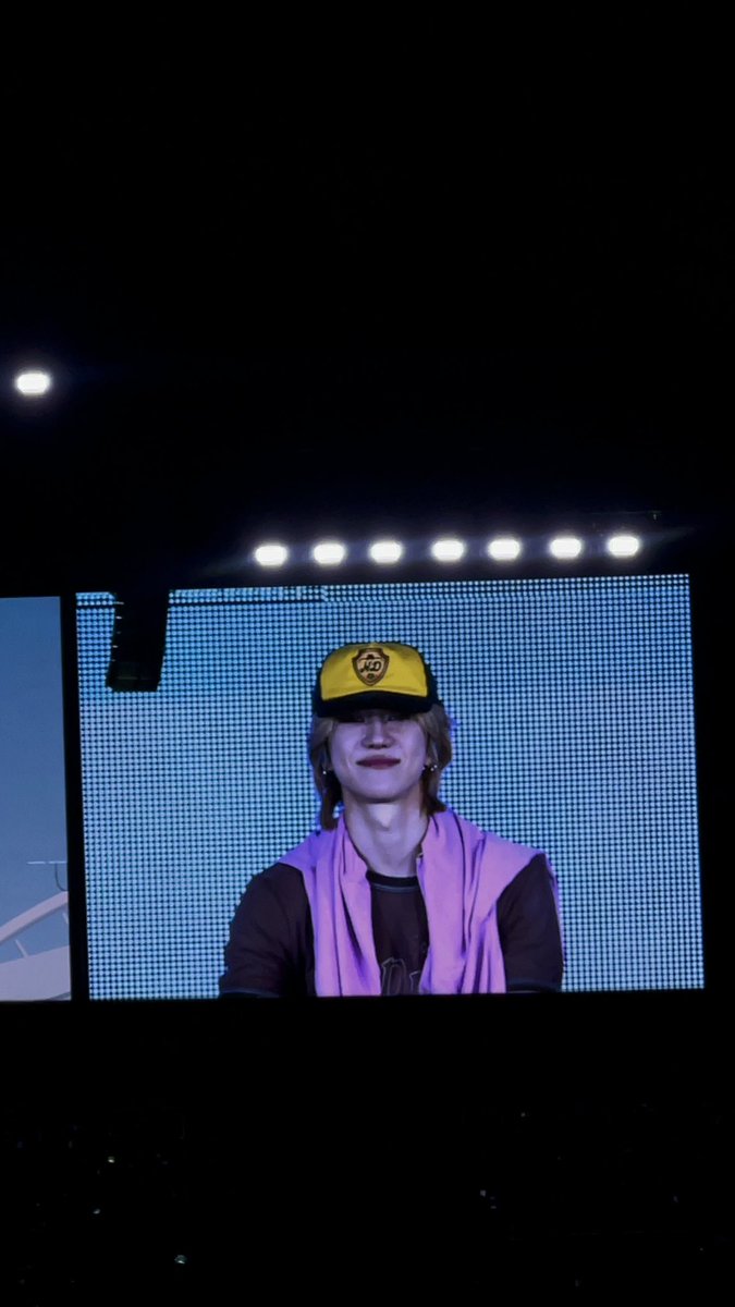 CK ¨̮ ☽̶☾/printing services open!/SHUTTLE SERVICES tweet media