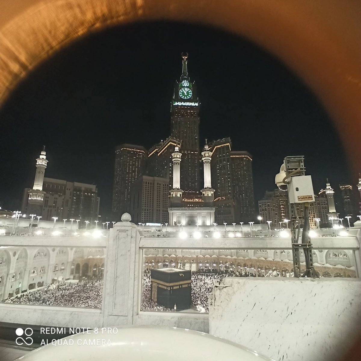 - قال حاتم الأصم رحمه الله : أربعة تُذهِب الحقد بين الإخوان :

١- المعاونة بالبدن
٢- واللطف باللسان
٣- والمواساة بالمال
٤- والدعاء في الغيب.
تقبل الله منا ومنكم صالح الأعمال
  كل عام و أنتم بخير ومن المقبولين والفائزين والقريبين من الله تعالى 🌹
